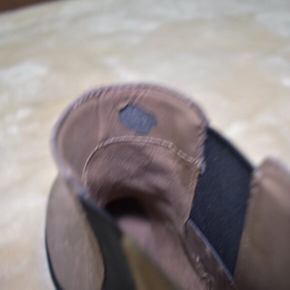 Vince Camuto Kelivena Suede Chelsea Boots Women’s Sz 8.5 Taupe Brown Croc Print - Picture 14 of 14